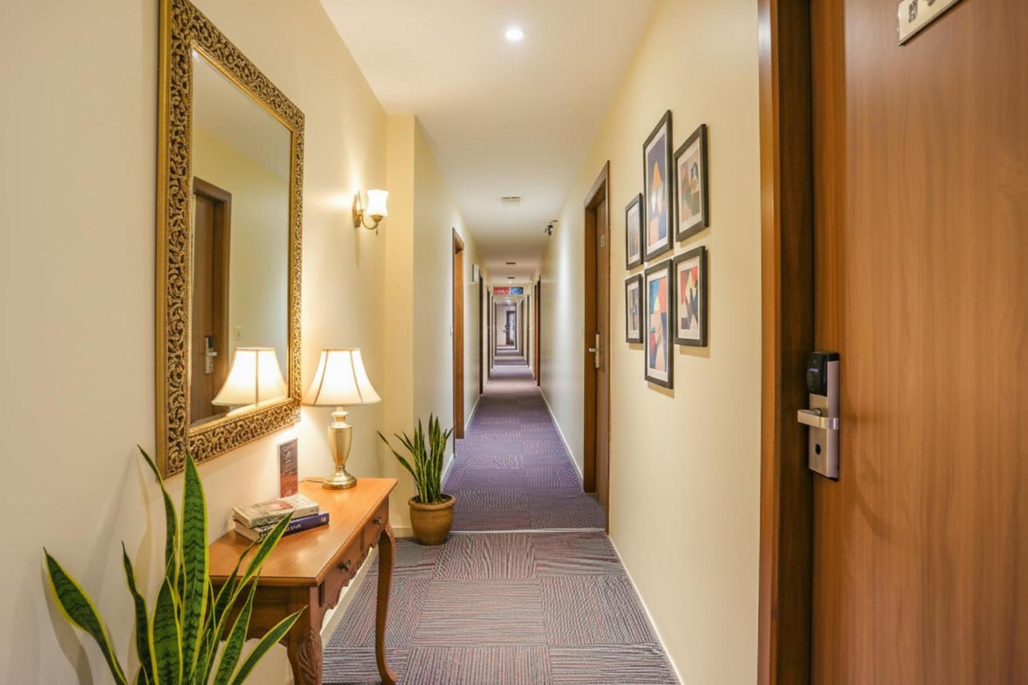 Fabhotel Royal International - Nr Mumbai International Airport — Photos 2